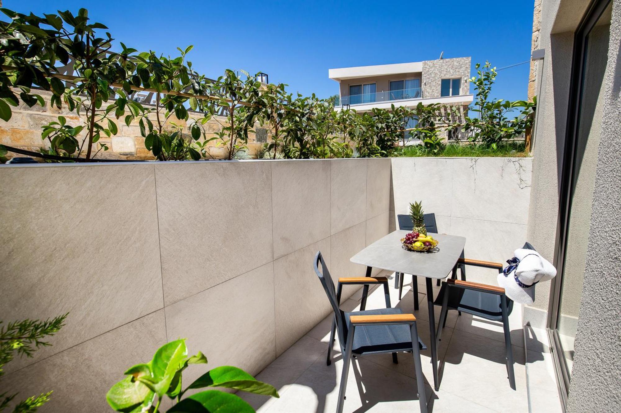 Vlashi Apartments 利迈纳里亚 外观 照片