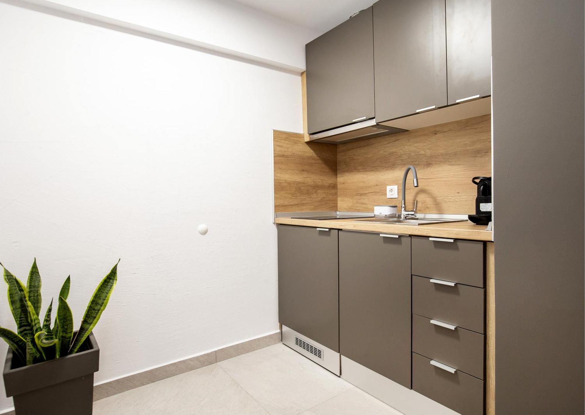 Vlashi Apartments 利迈纳里亚 外观 照片