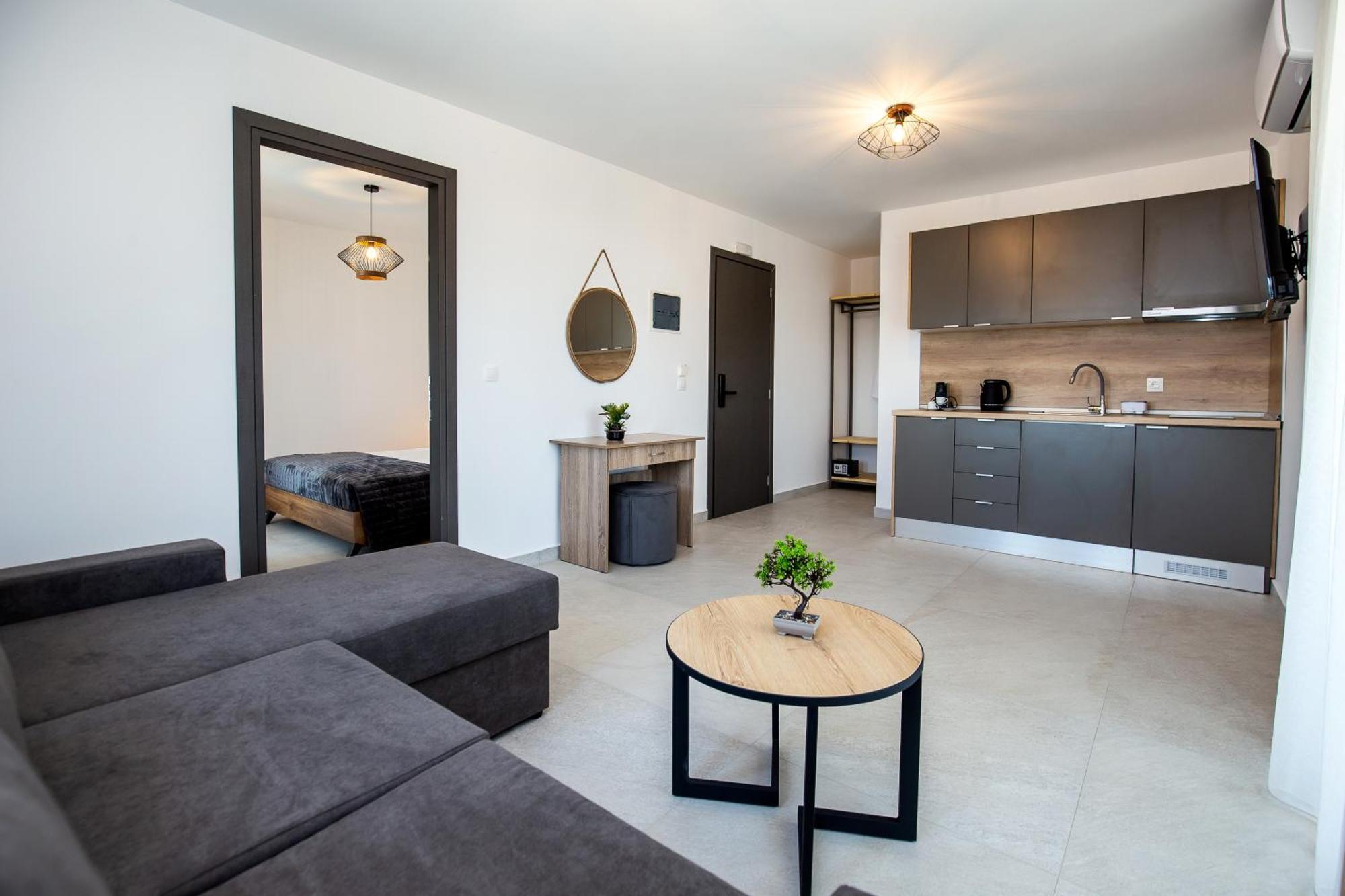 Vlashi Apartments 利迈纳里亚 外观 照片