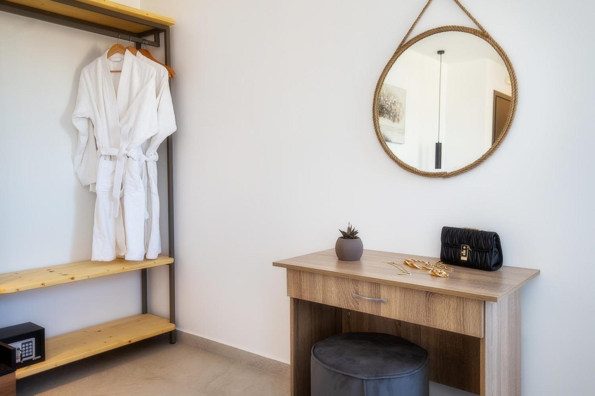 Vlashi Apartments 利迈纳里亚 外观 照片
