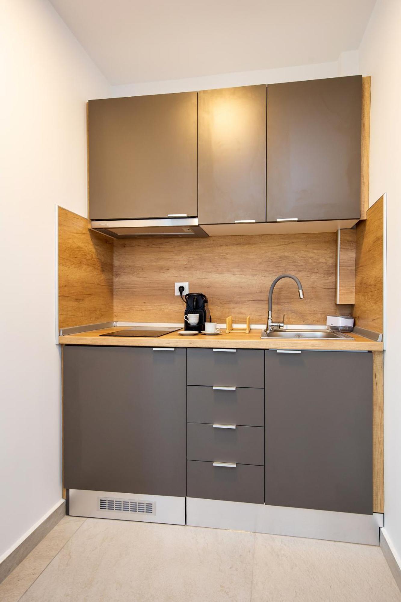 Vlashi Apartments 利迈纳里亚 外观 照片